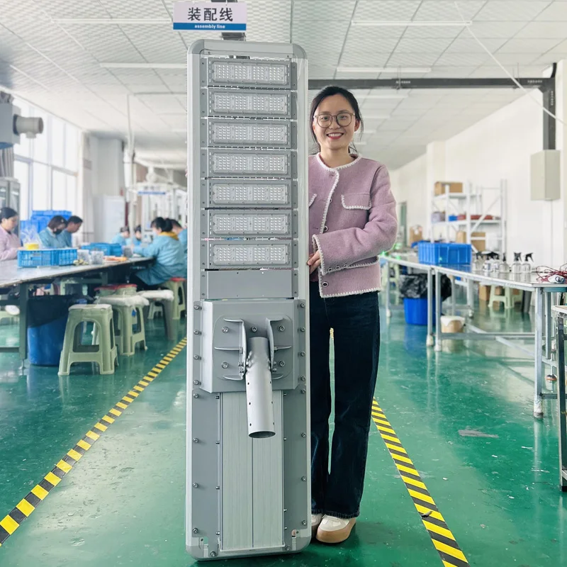 zhongshan hot sales 90w 3000k outdoor 9 meter pole solar led metal street light circuit manufacturer