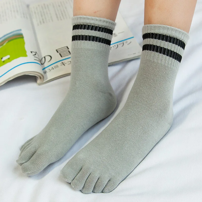 Wholesale 7-12 Years Old Children Cotton Five Fingers 5 Toe Student Kids Five Finger Stripe Sport socks