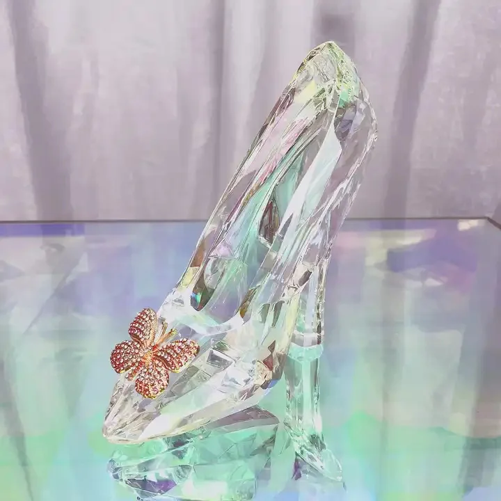 Factory Price Girlfriends Creative Christmas Gifts High Heels Glass Acrylic Shoes Ornaments for Home Decor