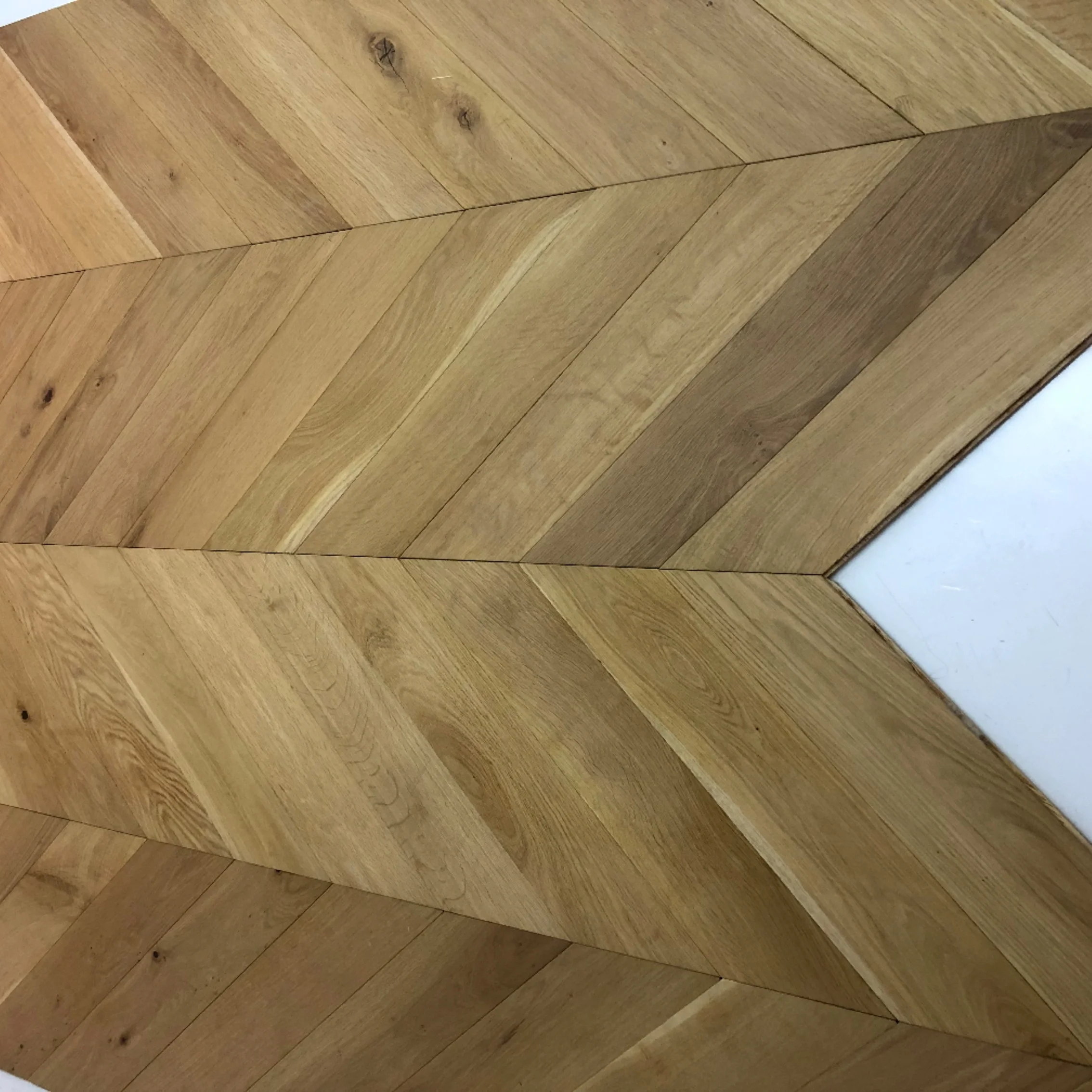Wax Oiled & Natural Oiled Brushed White Oak Wood Flooring Parquet