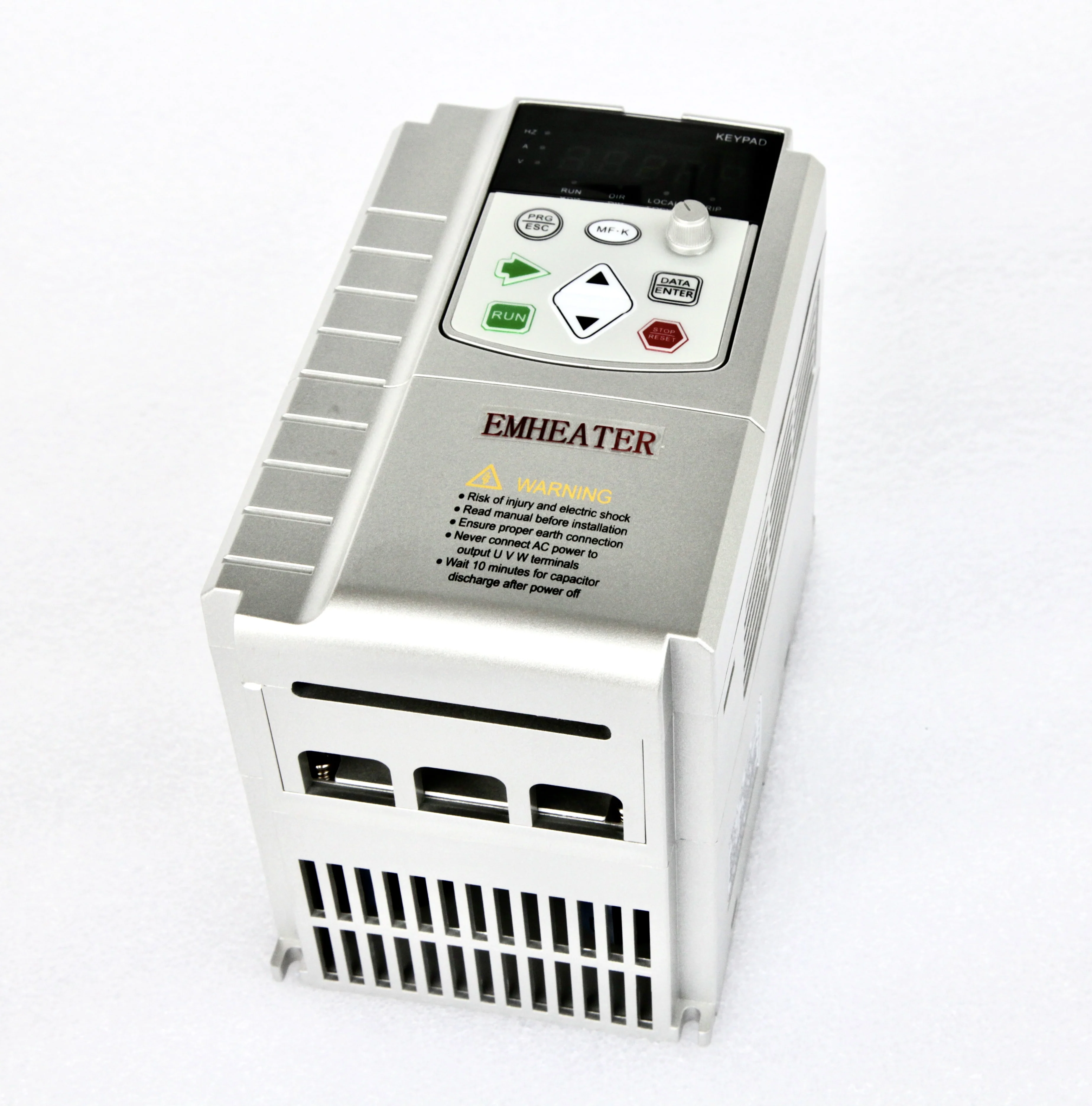 220V 2.2KW single phase solar pump inverter for AC submersible pump and solar irrigation