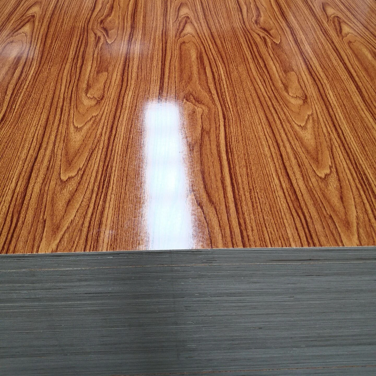 Melamine Plywood High Glossy Surface Finish