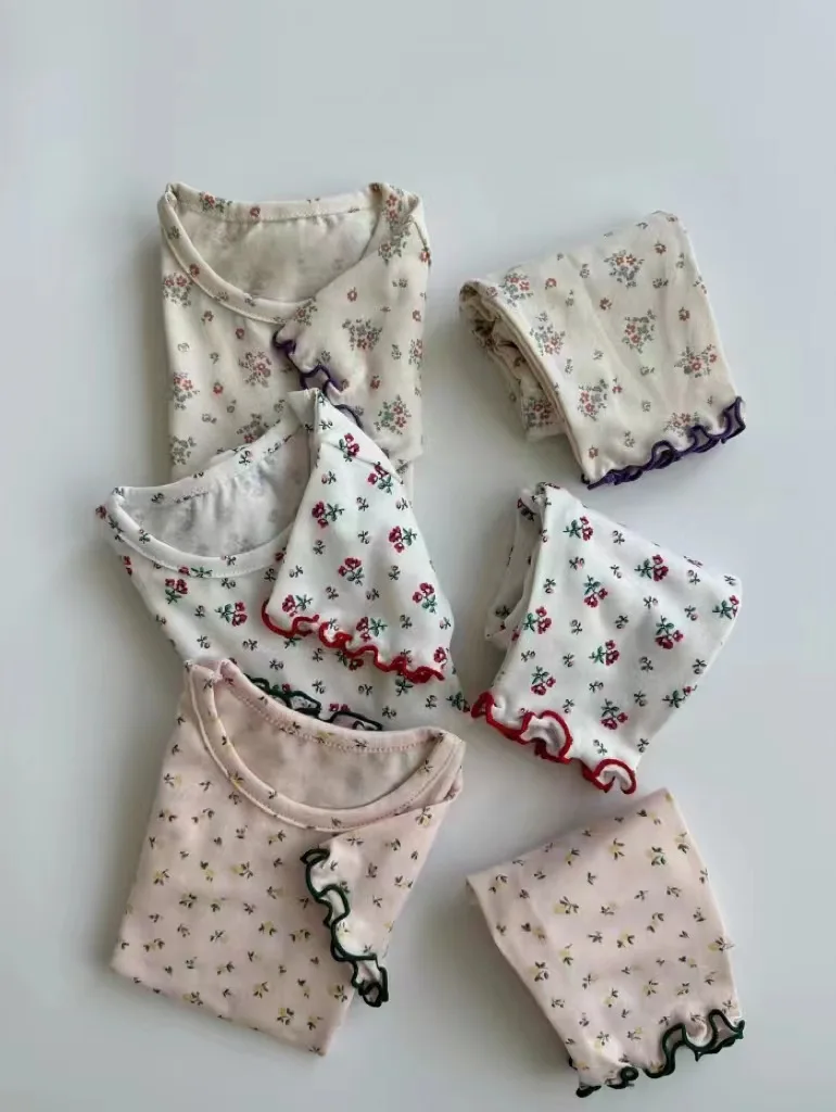 2023 Baby Girl Cute Fragmented Flower Ear Edge Short Sleeve Top Shorts Home Suit Set