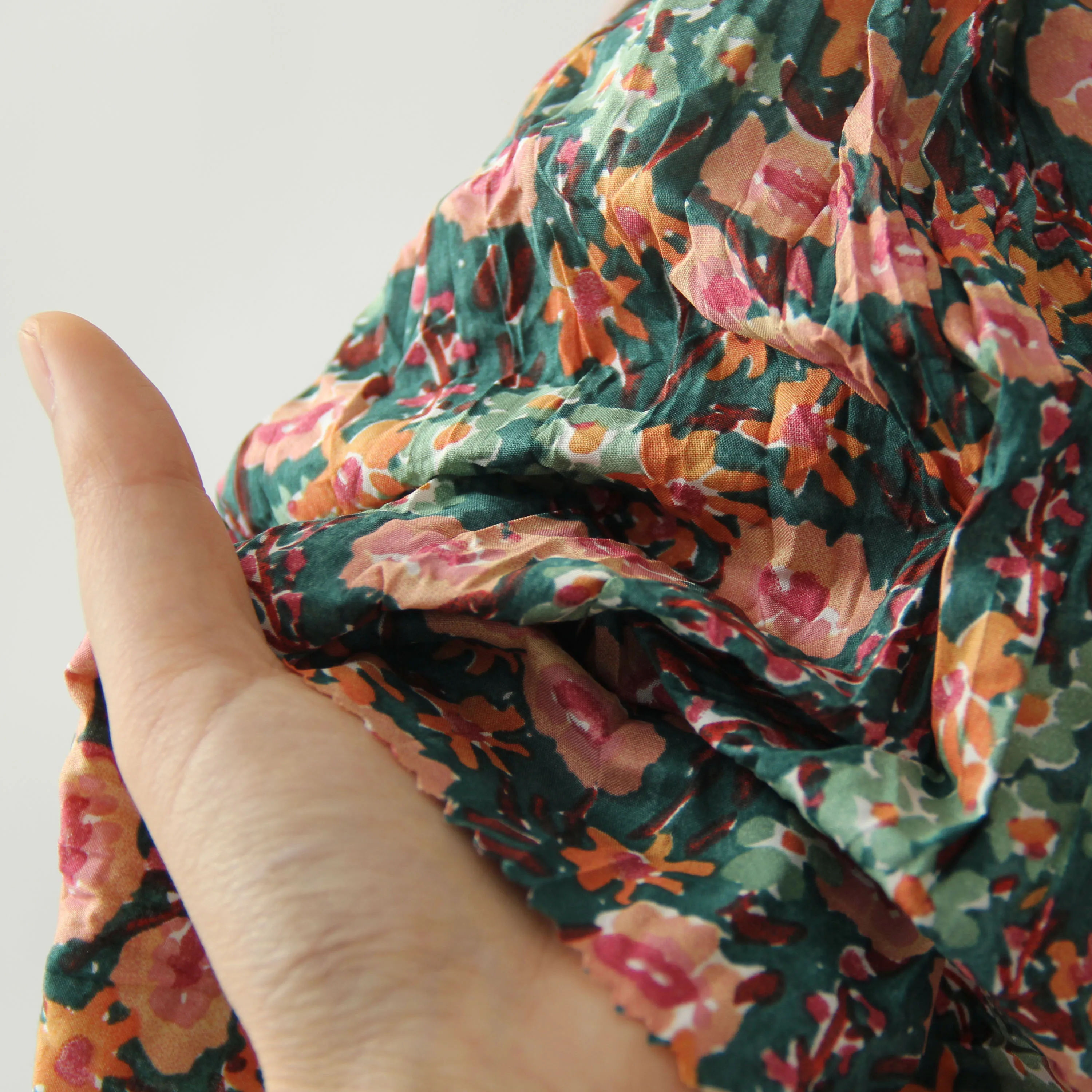 New Arrival Floral Printed Fabrics Tana Lawn Liberty London painting 100% Cotton Fabric For Baby Kids Clothing Suit Bed