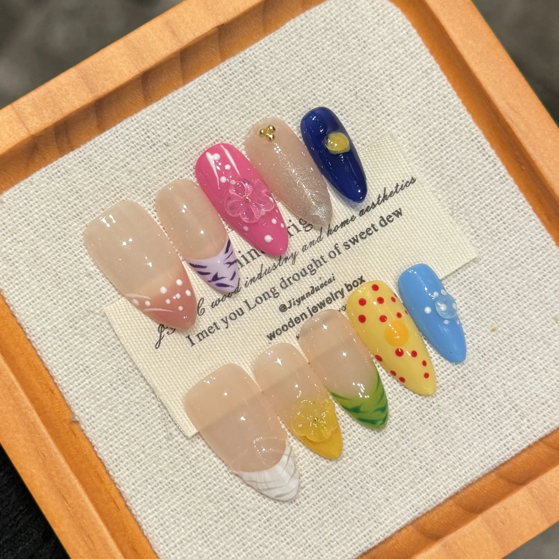 Design #2504 Wholesale Luxury Colorful almond tips False Nails 3d flowers Press On Nails Artificial Fingernails