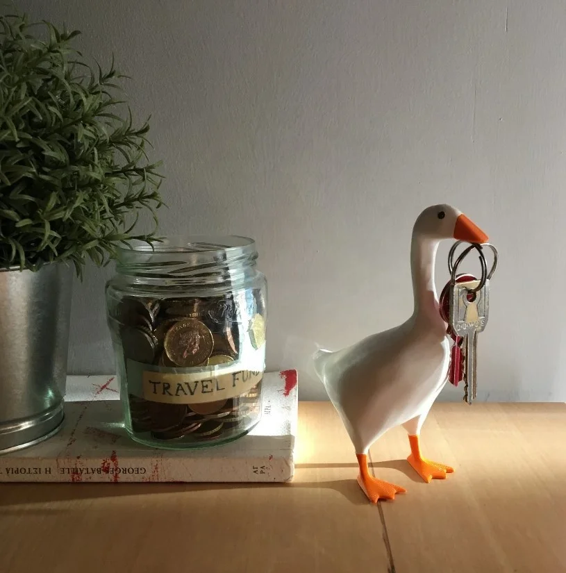 Goose Magnetic Key Holder Resin Cute Animal Figurines Keys Holder Home Decoration for Keys Glasses