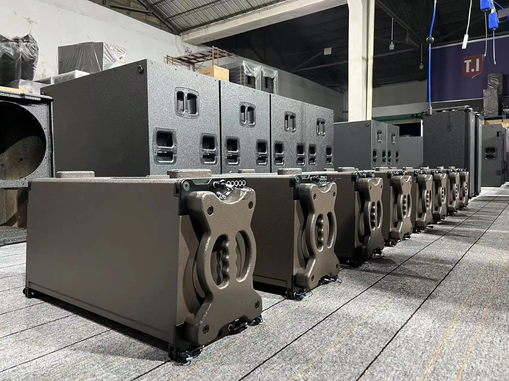 Hot sale speaker concert stage sound equipment dj club system dual 5 inch two way line array indoor outdoor