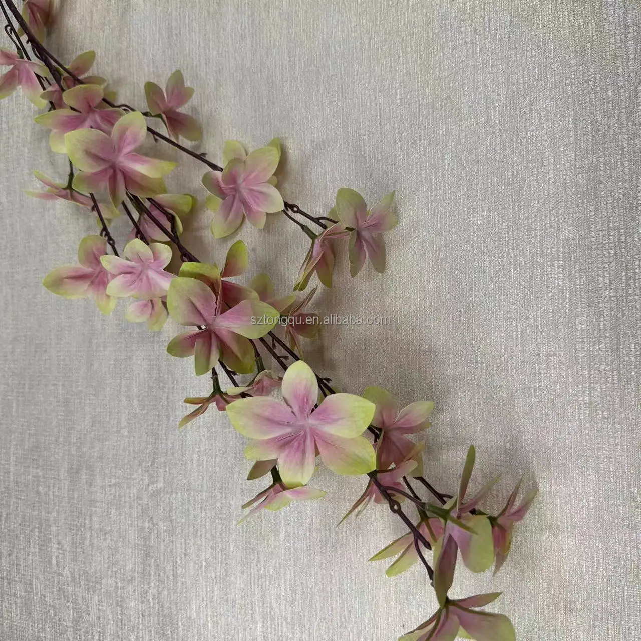 Manufacturers wholesale bell lily simulation flower wedding home photography site scenery artificial flowers