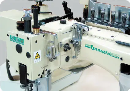 Secondhand Yamato FD62G Siruba D007 With 4 Needle 6 Thread Feed Off Arm Flatseamer Sewing Machine