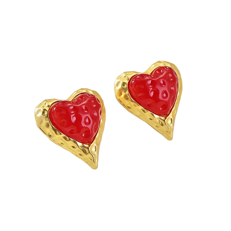 2024 Medieval Style Fashion Jewelry Gold Plated Resin Zinc Alloy Red Love Heart Earrings