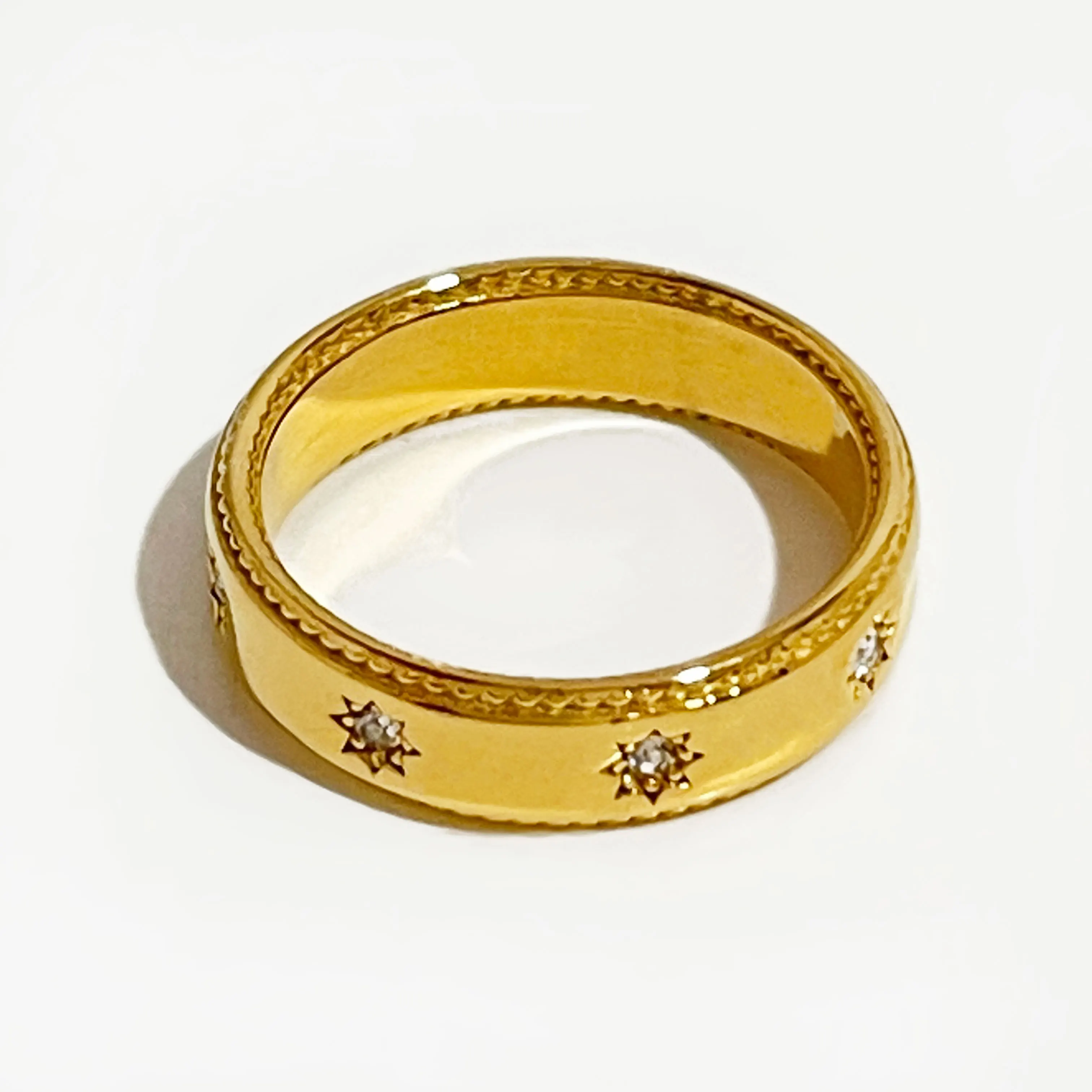 Chunky Stainless Steel Paved CZ Rhinestone North Star Band Ring Women Dainty Solid 18K Gold Starburst Stacking Waterproof Bagues