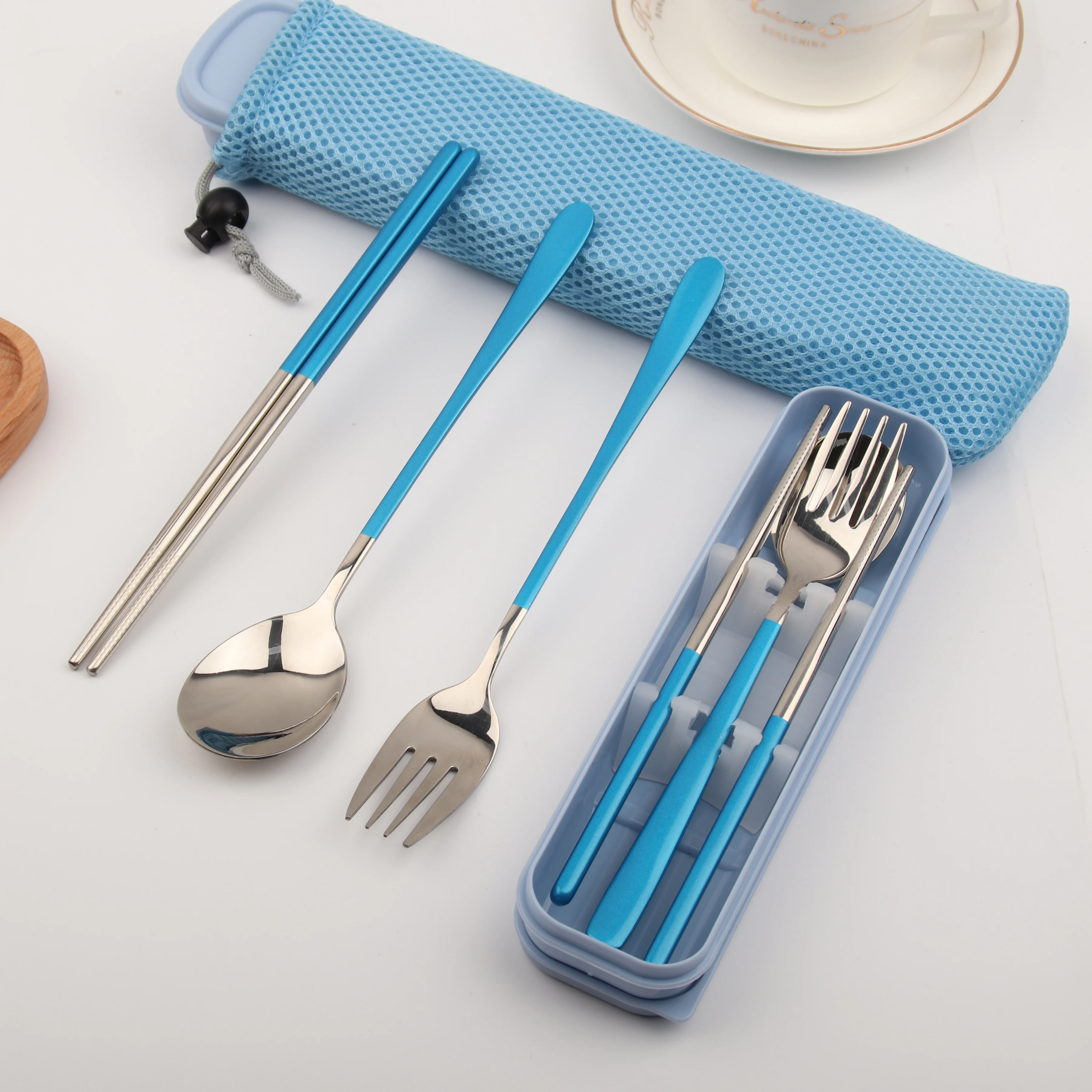 Wholesale Reusable Travel portable Flatware Set Eco-friendly stainless steel cutlery set