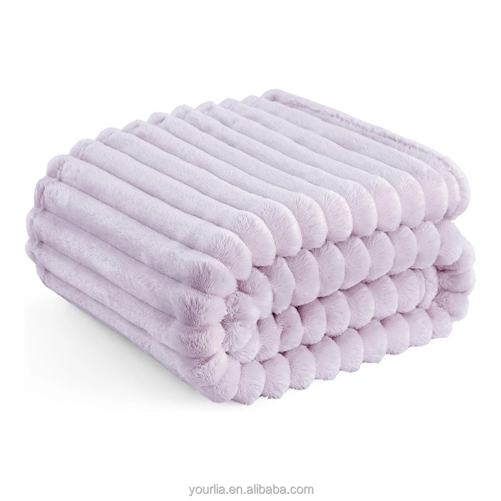 Yourlia Free Sample Custom Soft 100% Polyester Coral Flannel Fleece Travel Blanket Plush Quality Minky  Throw Blanket