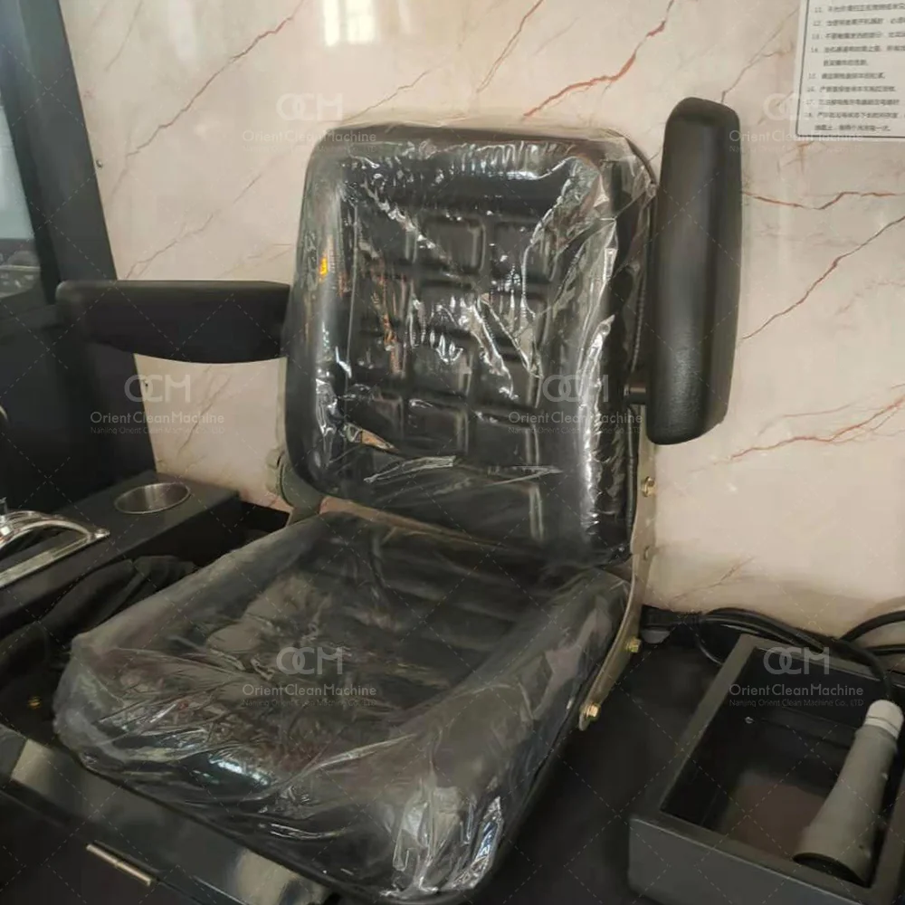 E900(HFS)  ride on road sweeper vacuum road sweeper truck  sidewalk sweepers for sale