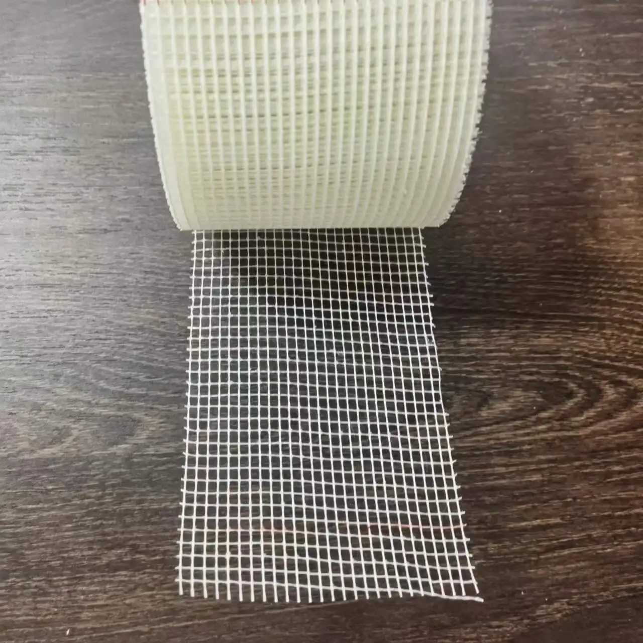 Self-adhesive Fiberglass Mesh Tape Drywall Easy Joint Drywall Tape