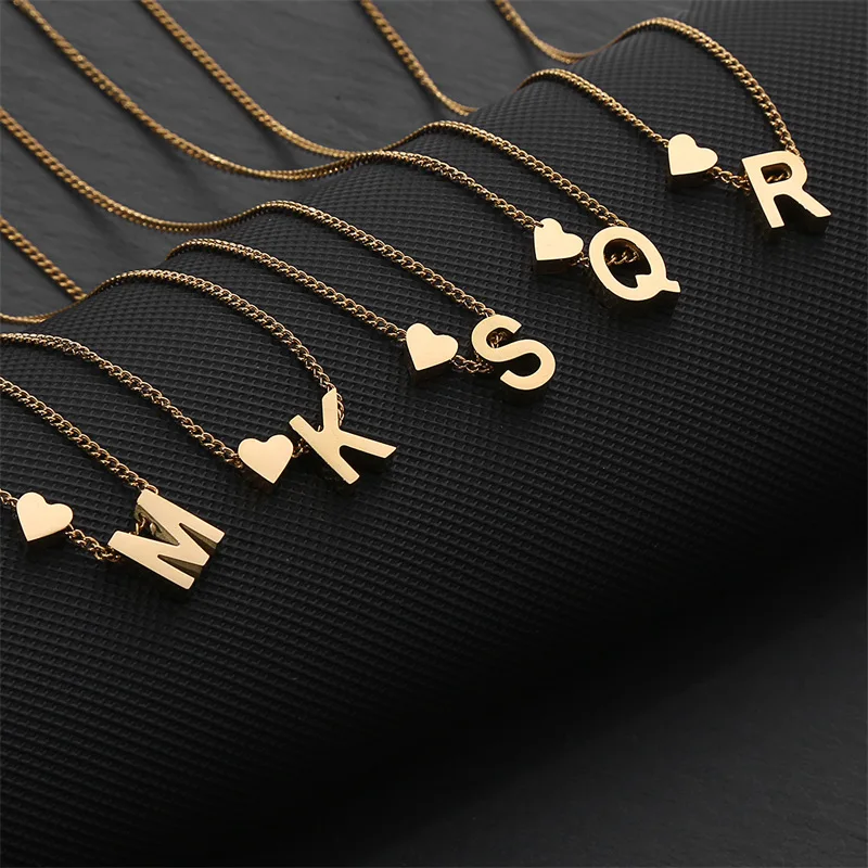 Wholesale Waterproof Non Tranish Small Heart 26 Letters Initial Necklace 18k Gold Plated Stainless Steel Jewelry Necklace