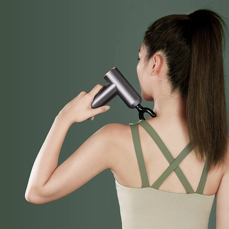 Portable handheld percussion deep tissue electric fitness booster body muscle fascia mini massage gun for pain