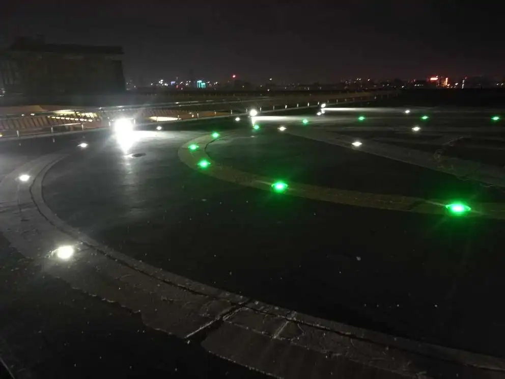 Подсветка по периметру вертолетной площадки с регулируемой яркостью NVG инфракрасный 120/270 В 50/60 Гц