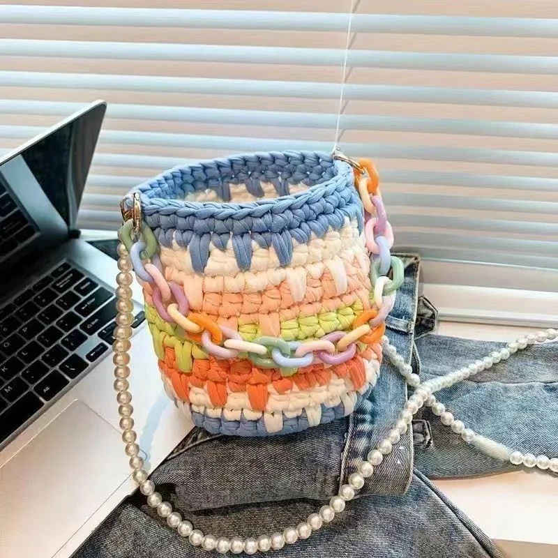 New women Knitting niche design woven retro portable bucket bag Fashion stylish one shoulder crossbody bag