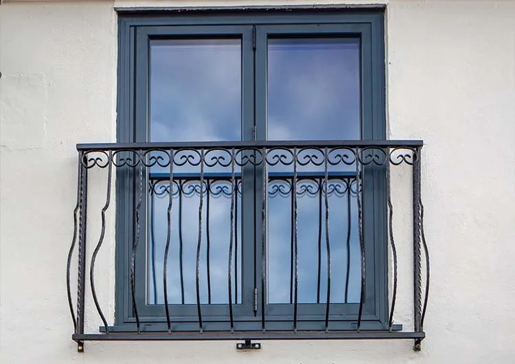 WEIDUN High quality broken bridg aluminum folding Courtyard security Convenient and aesthetically pleasing Support customization