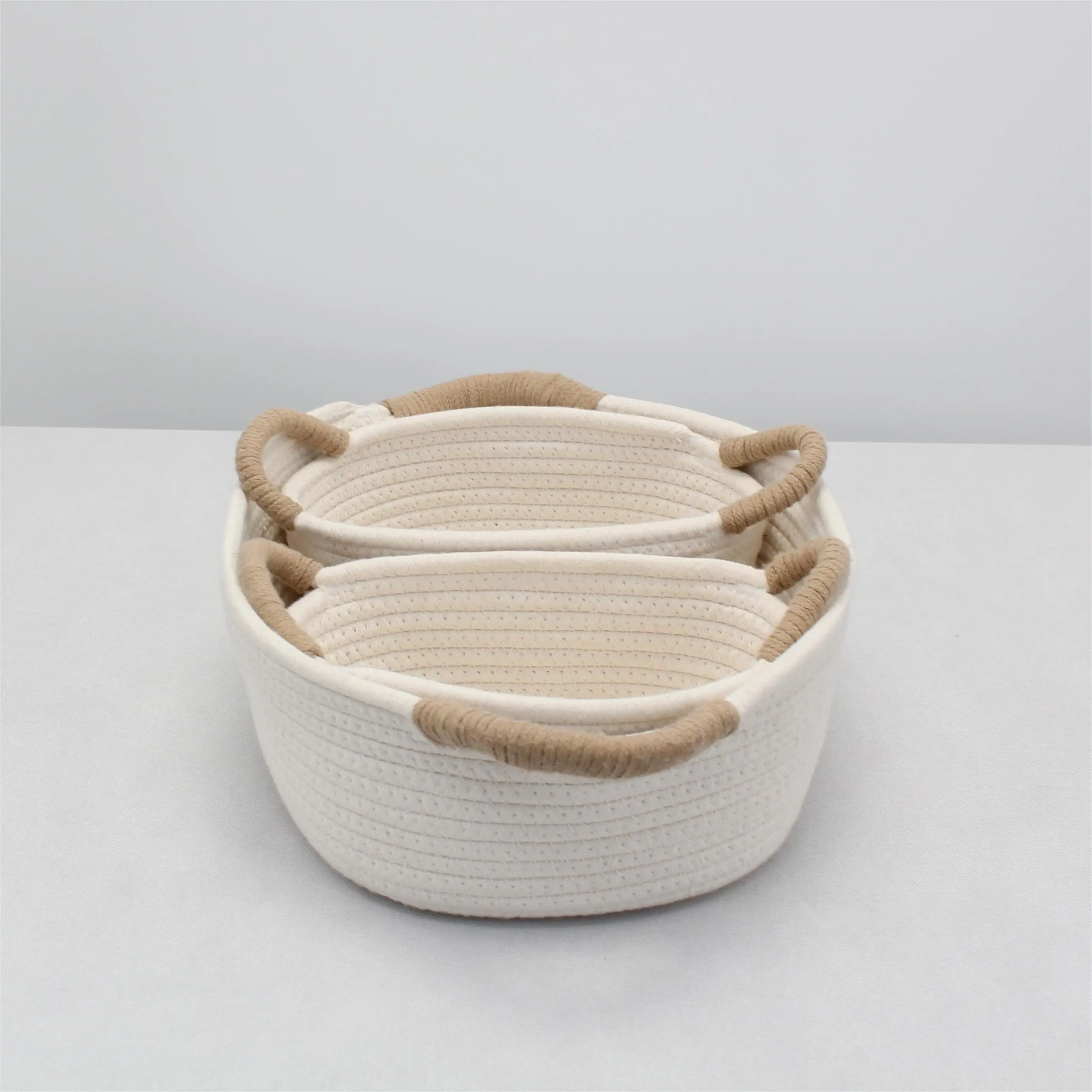 2022 Newest white Cotton Rope Baby Woven Storage Fabric Basket Foldable Storage Bag Basket With Handle