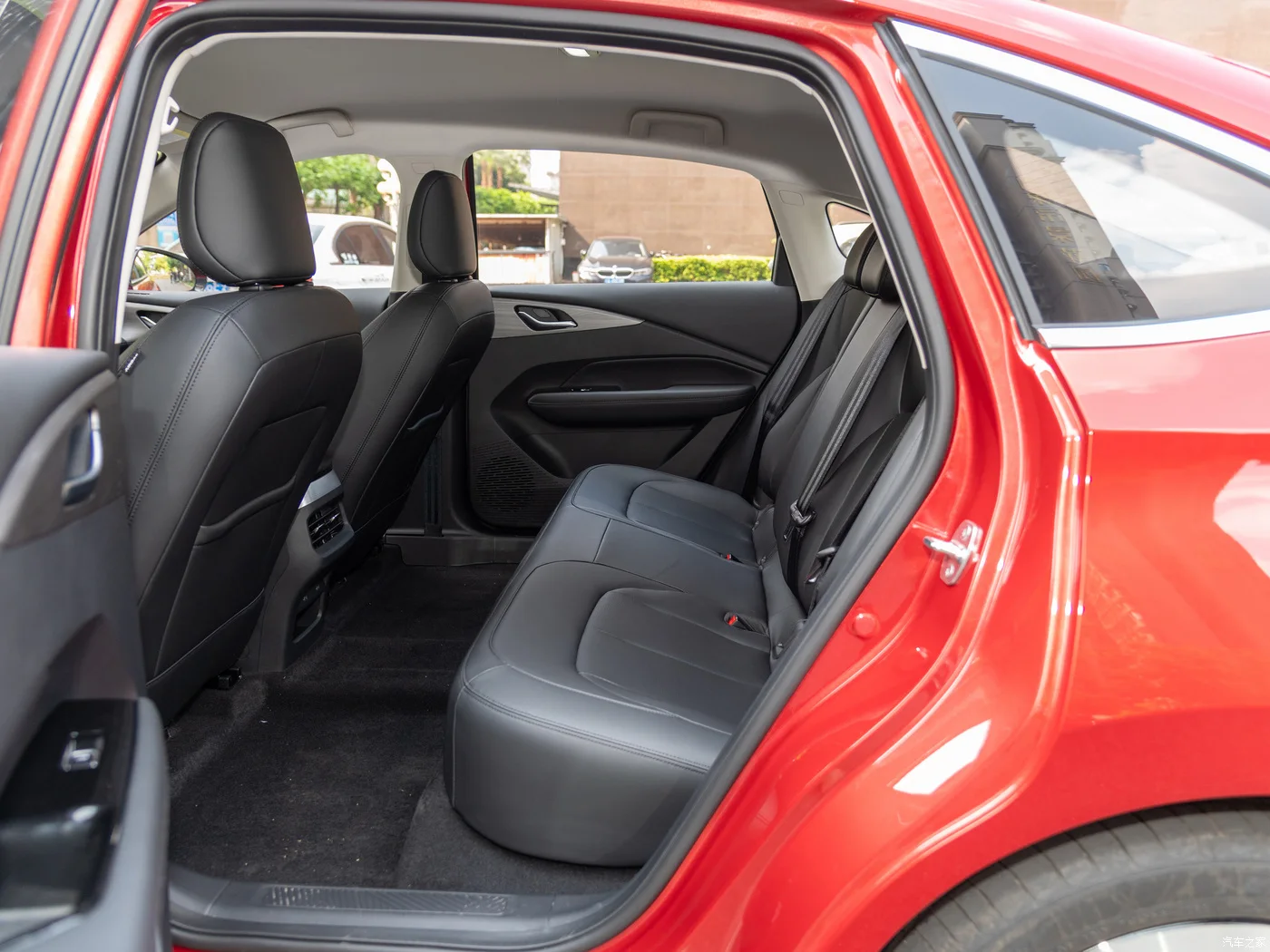 2024 New Car Wuling Car Starlight 1.5L Pure Electric New Energy Vehicles Wuling Auto Trader Wuling Xingguang Electric Vehicles
