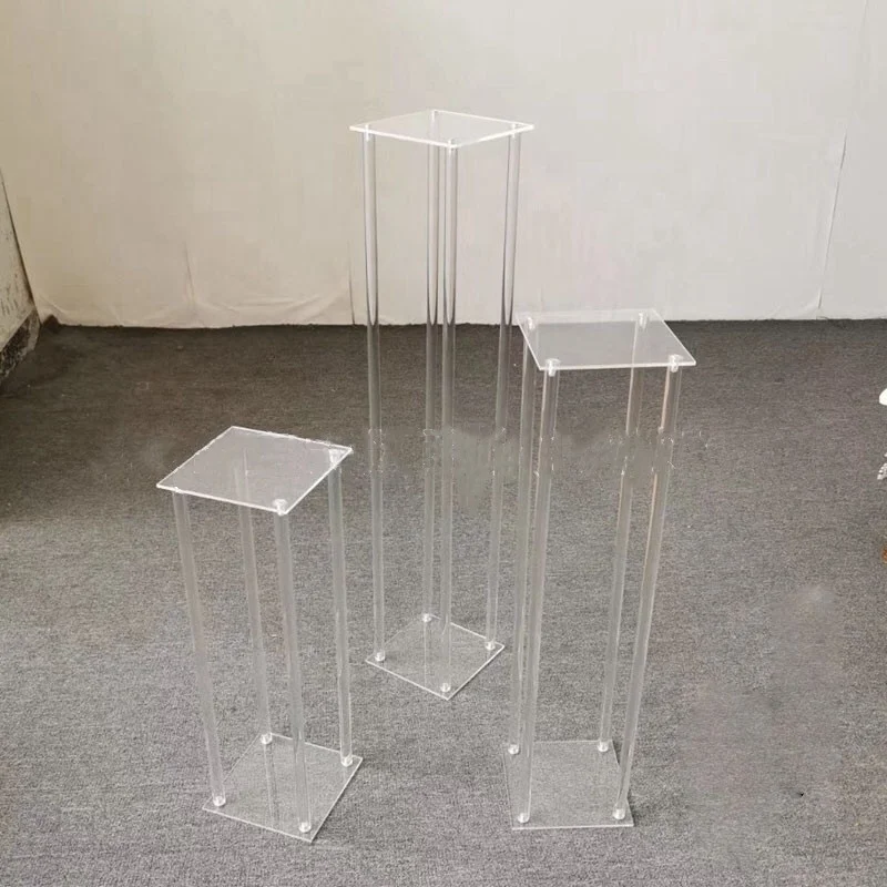 shiny gold candle holders centerpiece for wedding decorations