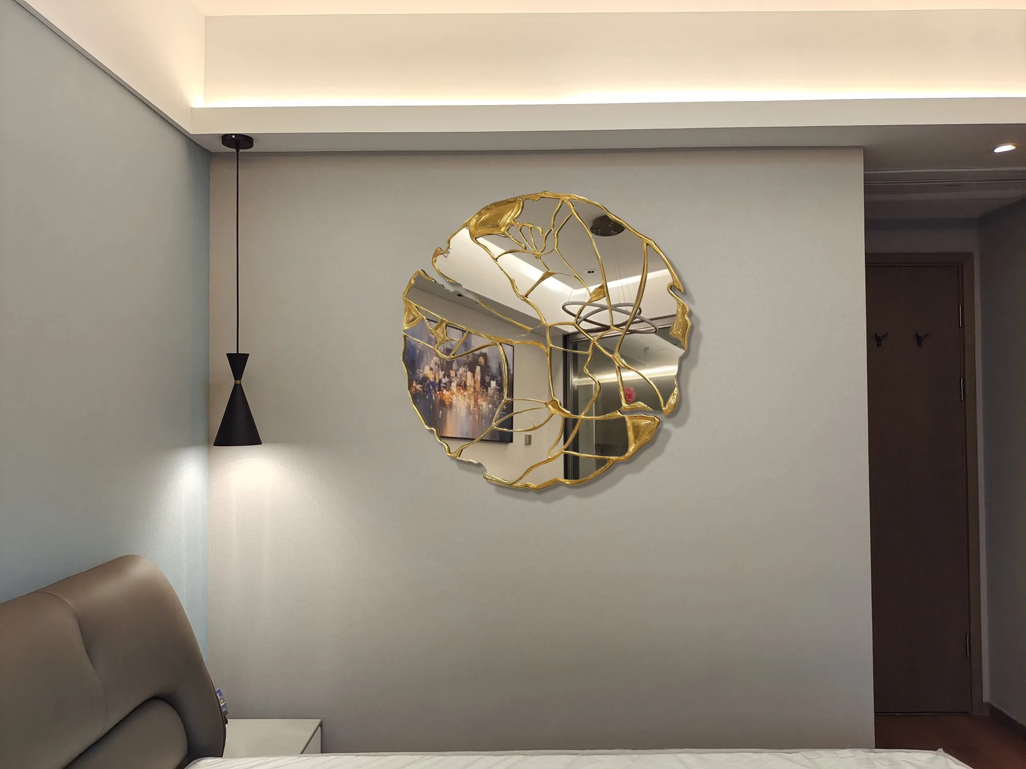 Golden Luxury Home Decor Mirror for living room Modern Wooden Frame Mirror Metal Feeling Design furniture