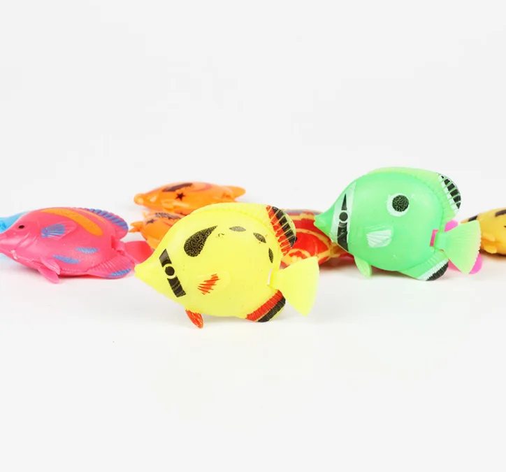 Stock Varieties of decoration plastic aquarium discus fish