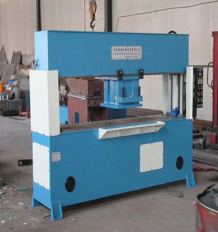 Hydraulic leather belt gantry moving cutting machine