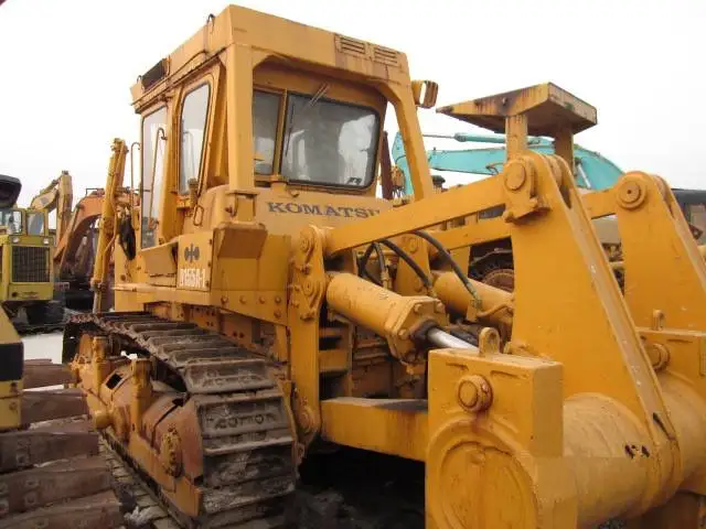 Second Hand Heavy Equipment Used Bulldozer Komatsu 155 Crawler Hydraulic Diesel D155A Dozer with Ripper for Sale
