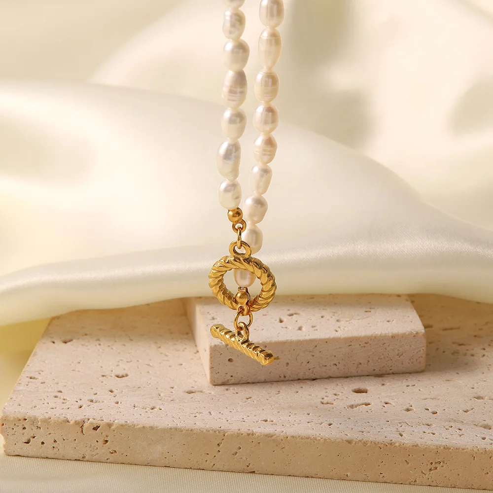 Gift for Mom! Freshwater pearls twist stainless steel PVD plating clasp choker fashion necklace