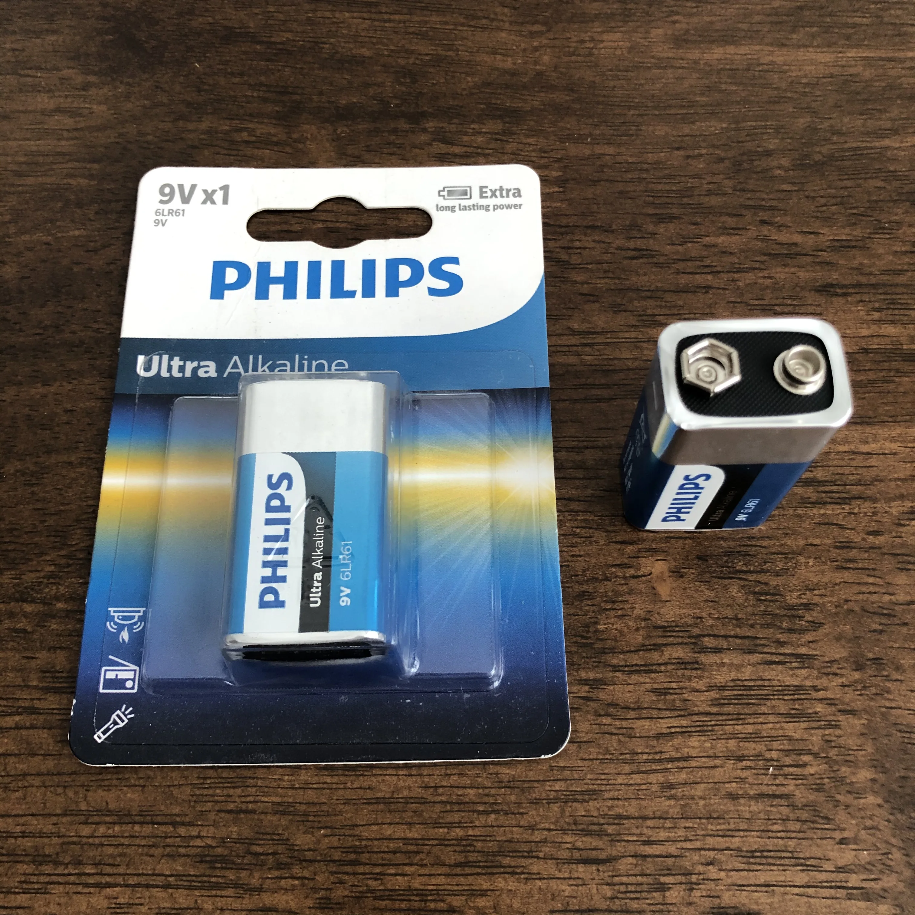 Wholesale Eco-Friendly Radio High Capacity 6LR61 Philips Ultra Alkaline 9V  Battery