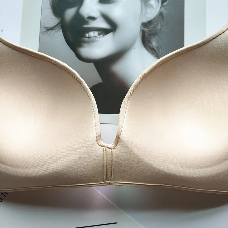 2021 Yiwu Wholesale custom Europe black girls bikini bra