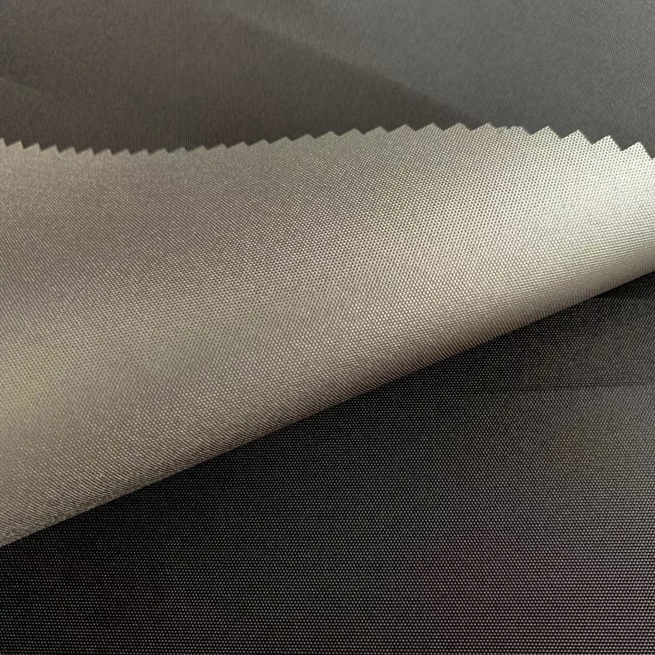 Wholesale Waterproof Anti-UV flame-resistant 150D 96gsm polyester oxford Sliver coated tents camping outdoor functional fabric