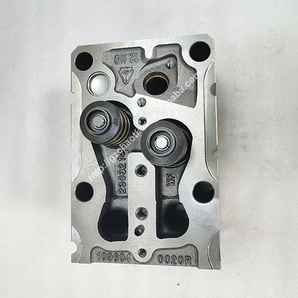 615600040068 Головка блока цилиндров в сборе WD615.47 с клапаном для грузовика