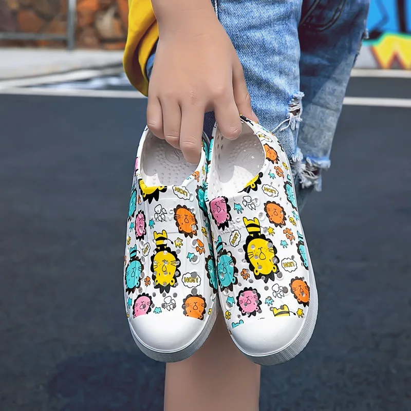 Children's beach sandals