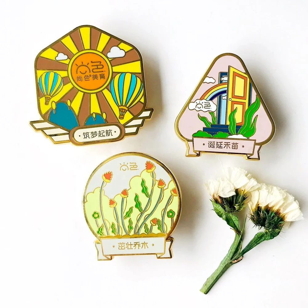 Factory Price Custom Metal Logo pins Zinc Alloy  Gold Company Logo Pin soft/hard Enamel Pin