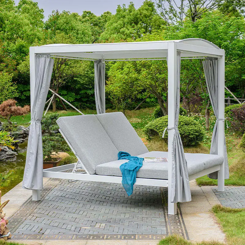 High Quality Luxury Dubai Style Indoor Lounge Chair Swimming Pool Sun Lounger Poly Rattan Outdoor Garden Gazebo Bed