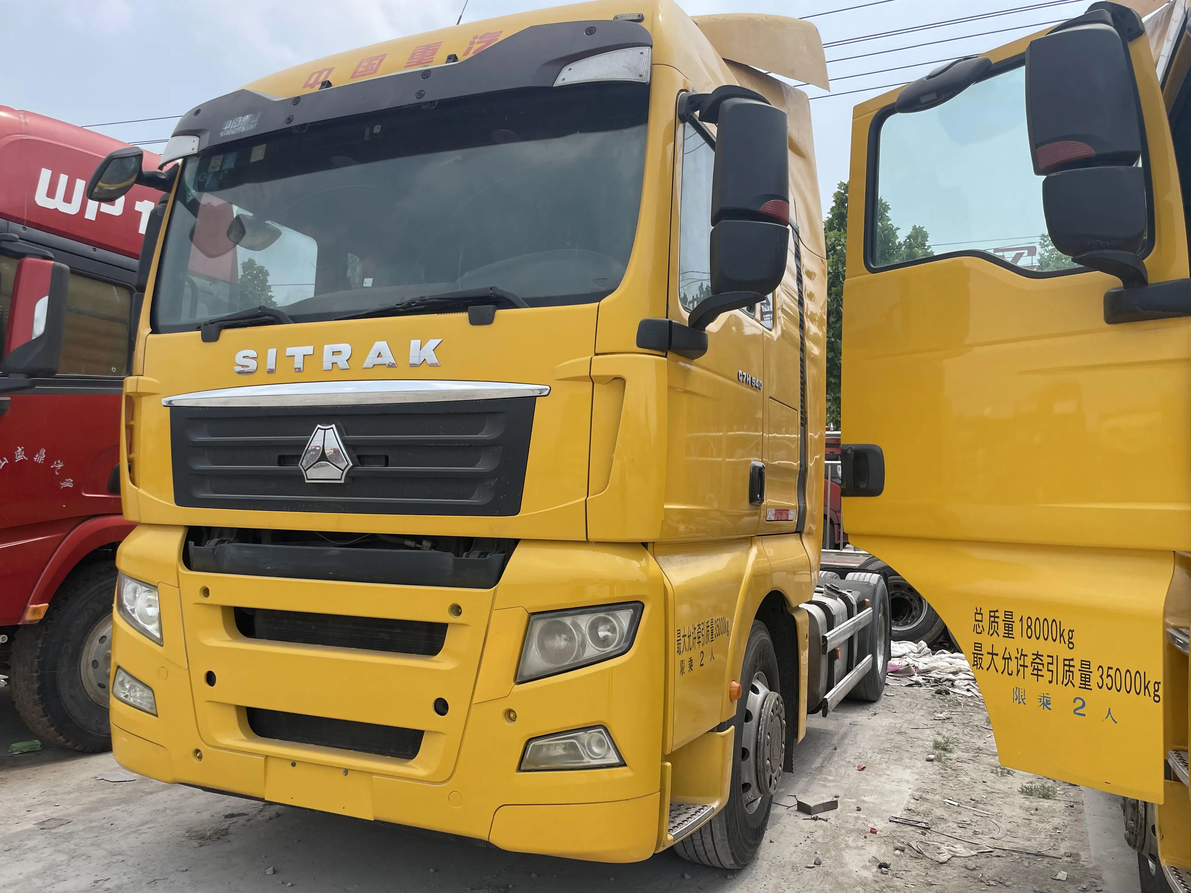 Новый тягач Sinotruck Howo Sitrak C7H A7 Tx Th7 6x4 6x6