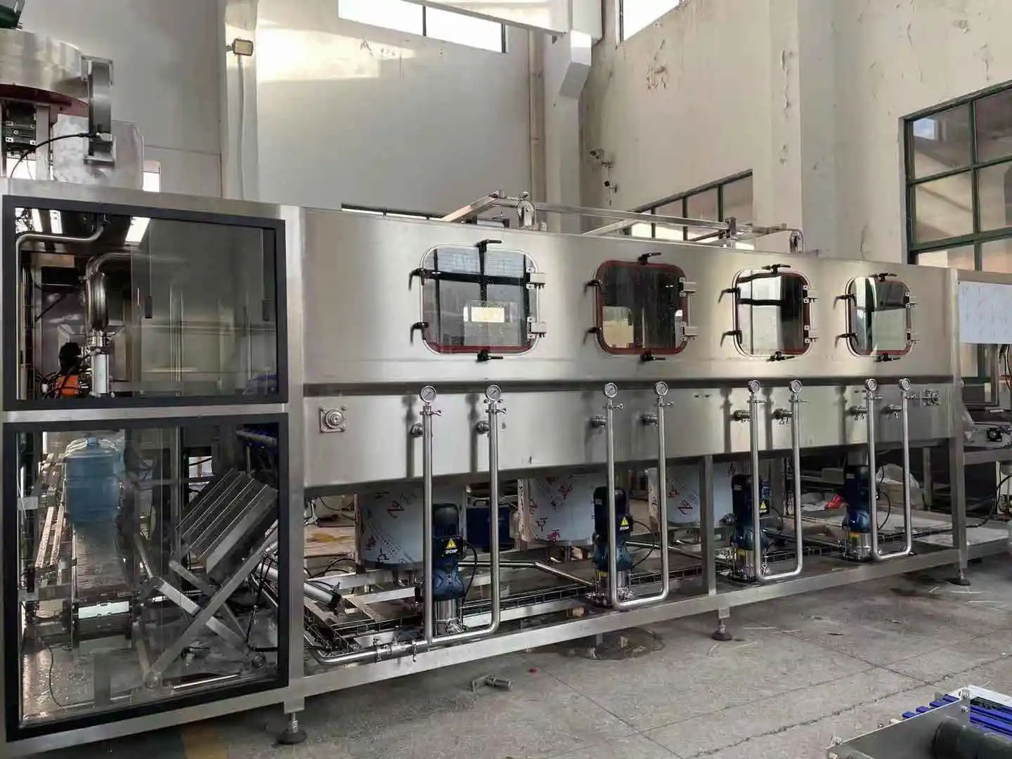 Zhangjiagang factory 5 gallon barreled water filling machine/bootled 5 gallon water bottling line
