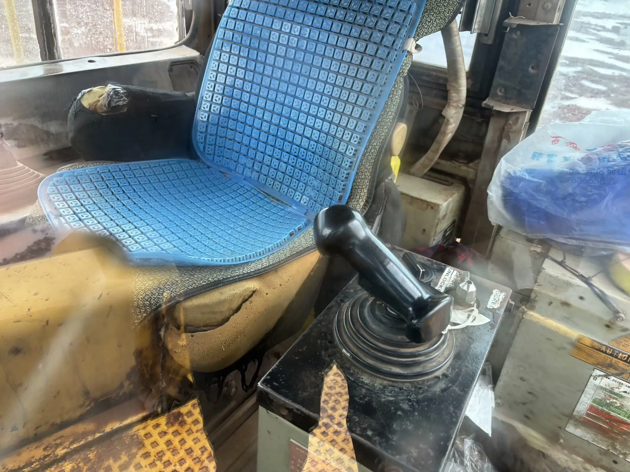 Sell Used Komatsu bulldozer D575A  quotation quality supply