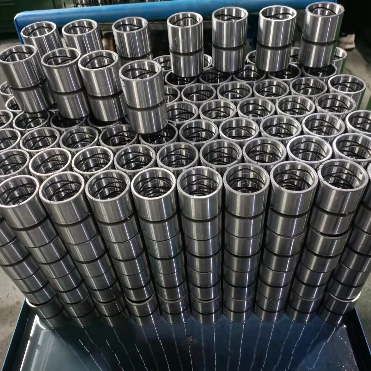 Oil Lubricating Hardened Steel Material Shaft Sleeve Pin Bush