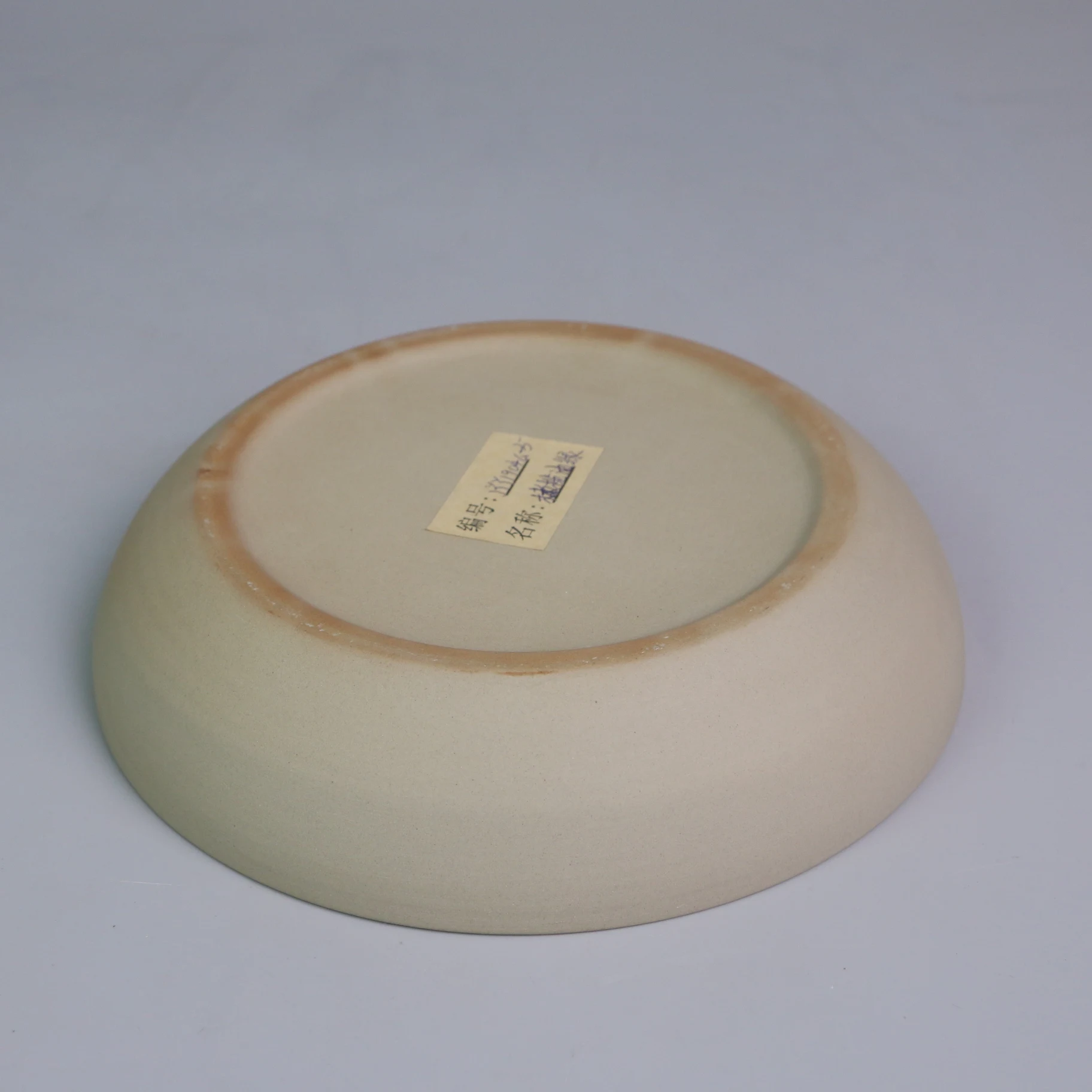 Modern Creative Ceramic round Plate Restaurant Grade Porcelain Soup Dish Set for Hot Food Tray for Social Catering Dinnerware