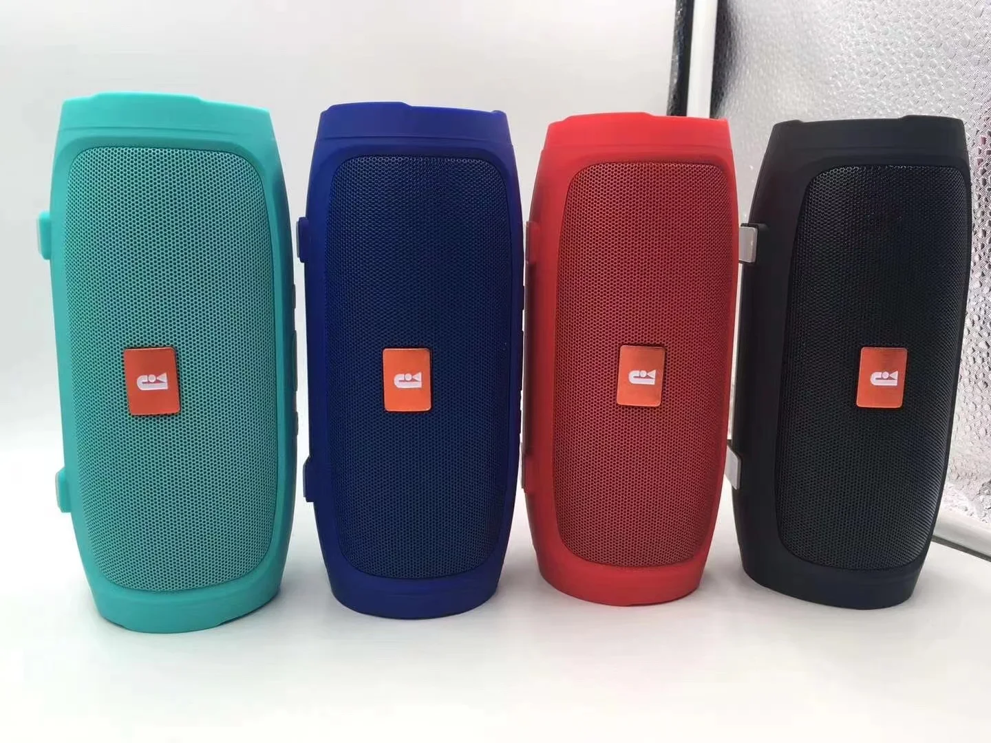 Portable Bluetooth Speaker Column Stereo HiFi Heavy Bass Wireless Soundbar Subwoof Loudspeaker Supports AUX TF Card FM Radio