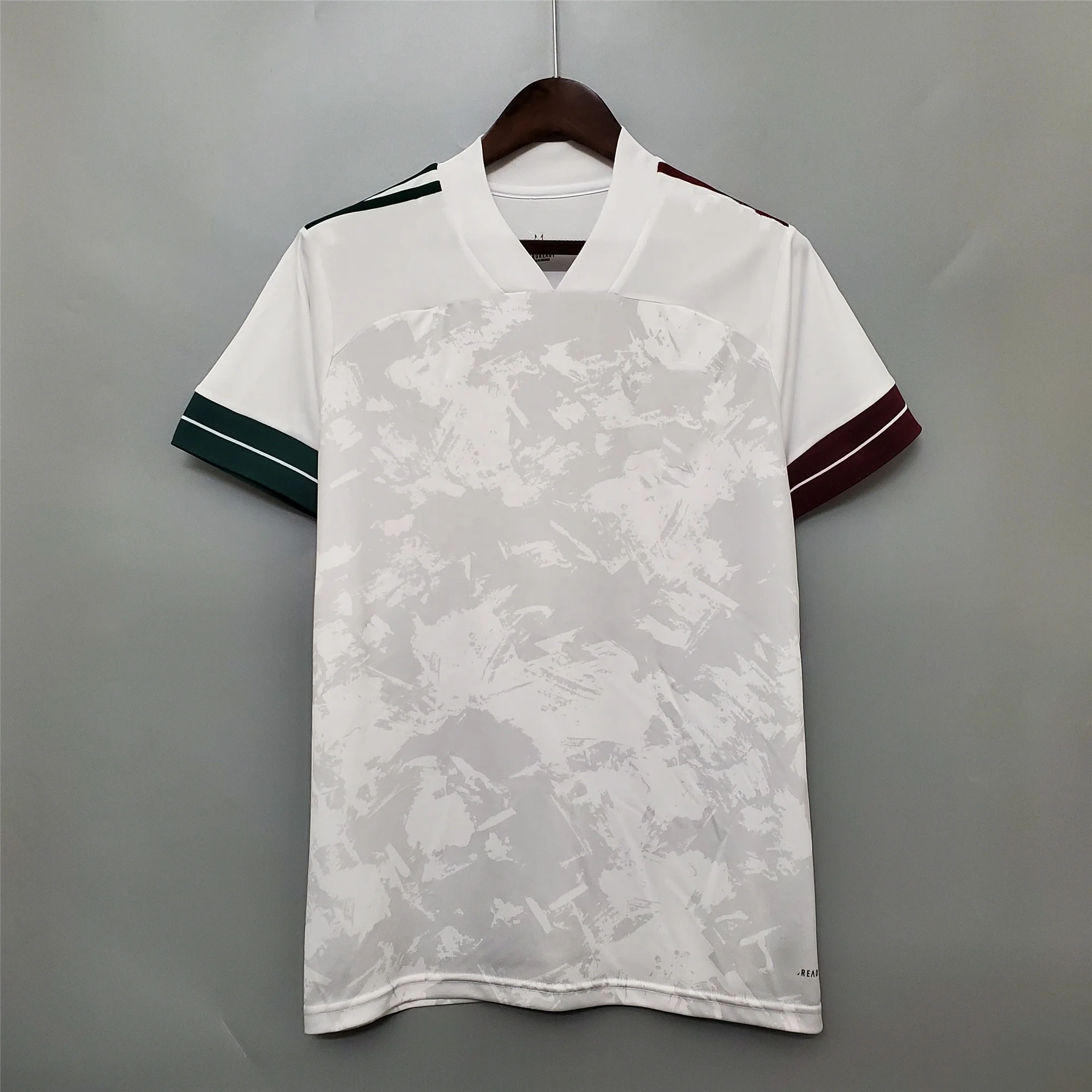 
2021 Top Thai Quality Soccer Jersey Custom Men Shirt Wholesale Price 