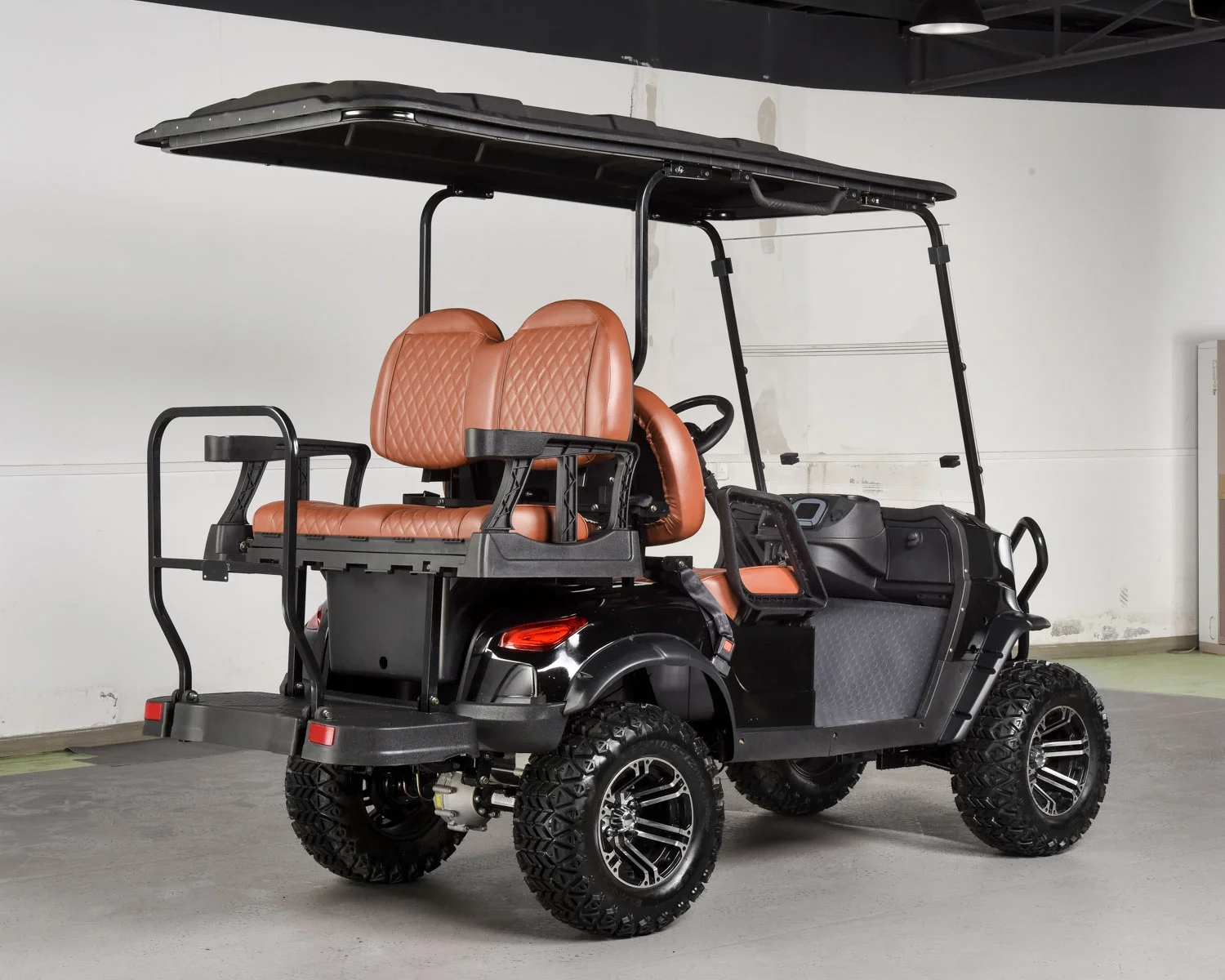 Customized Lifted Electric 4x4 Golf Cart 6 Seat Dune Buggy with Utility Box LED Screen Music  With High Popularity