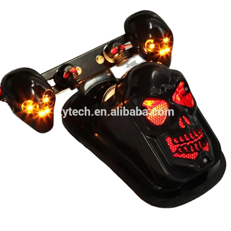 Motorcycle Skull Turn Signal Rear Brake Tail Light Modified Accessories LED Skull Taillight Turn Signal Lights