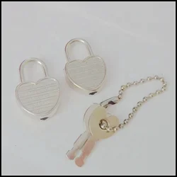 Маленький навесной замок из цинкового сплава для маленькой грязевой книги с ключом