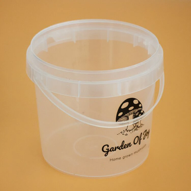 Round Plastic Bucket Plastic Drums Small Candy Bucket With Lid